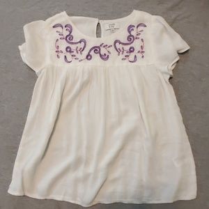 Crown & Ivy girls top size Medium
